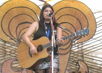 female guitar players zarqa jordan