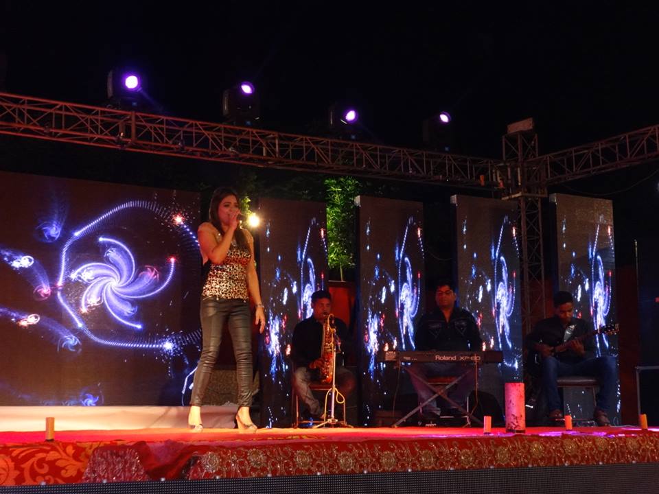 best live band with girl zarqa jordan