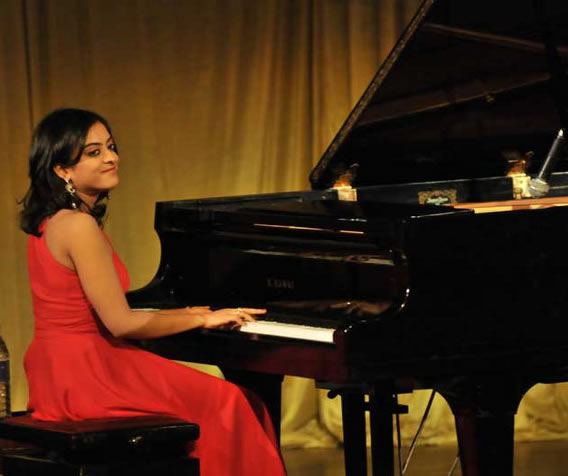 female piano players zarqa jordan